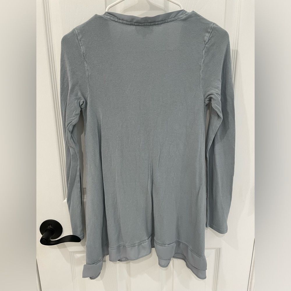 Anthropology Deletta Blue Gray Long Sleeve V Neck Women's Size S - Picture 2 of 6